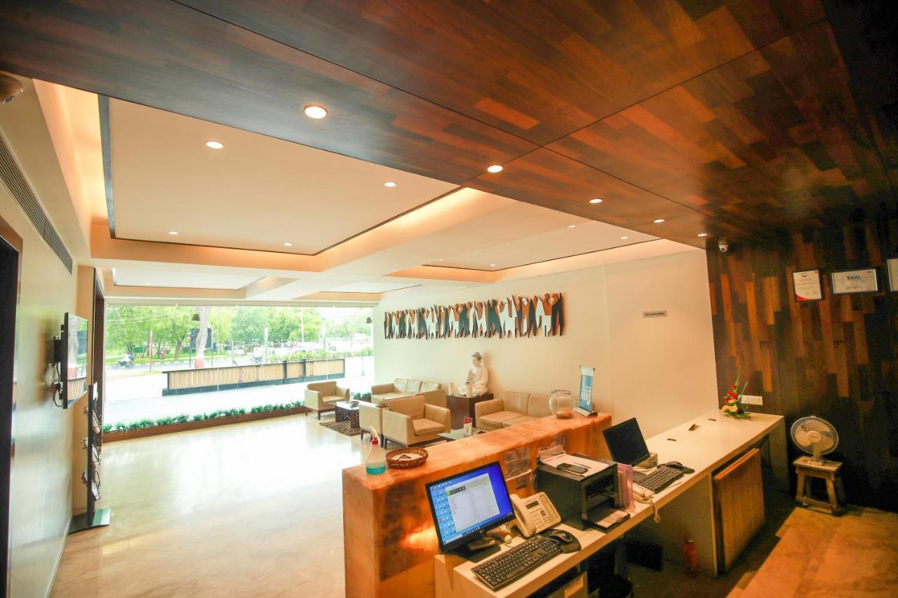 Hotel German Palace Near To Airport Gandhinagar Eksteriør billede
