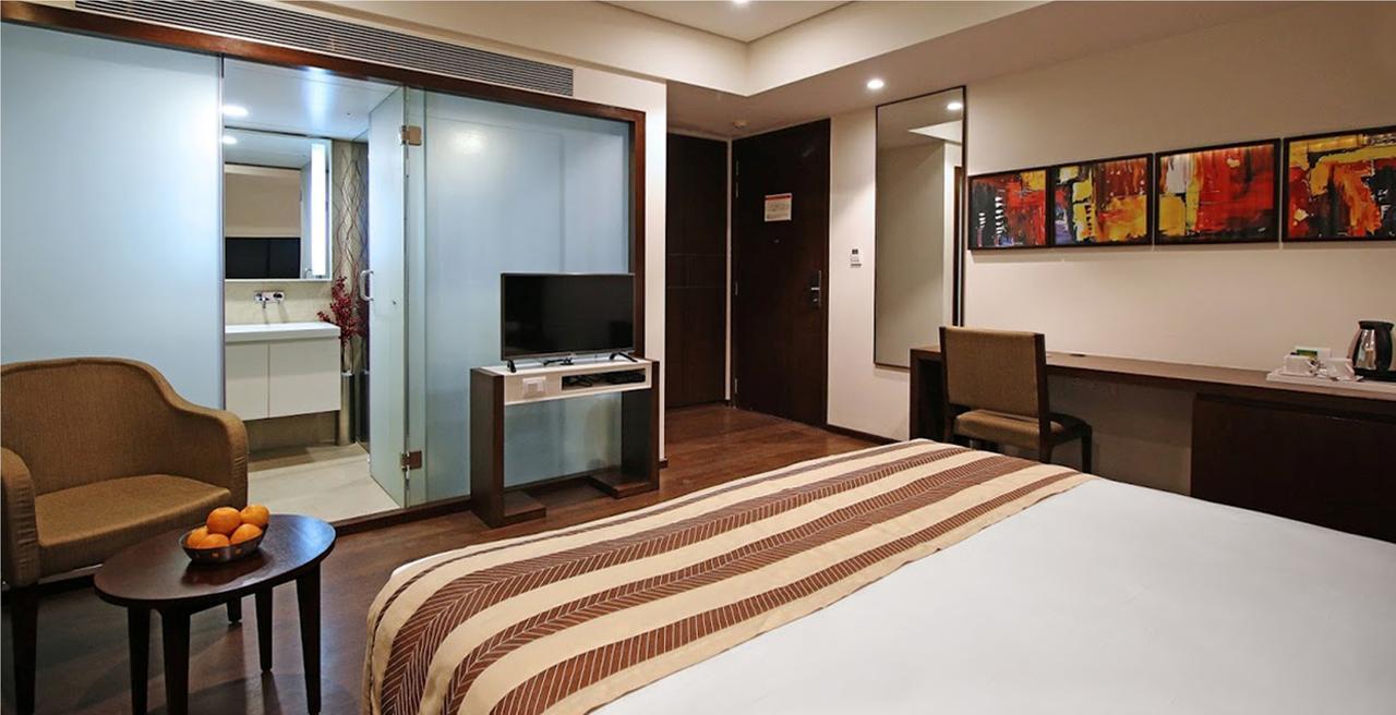 Hotel German Palace Near To Airport Gandhinagar Eksteriør billede