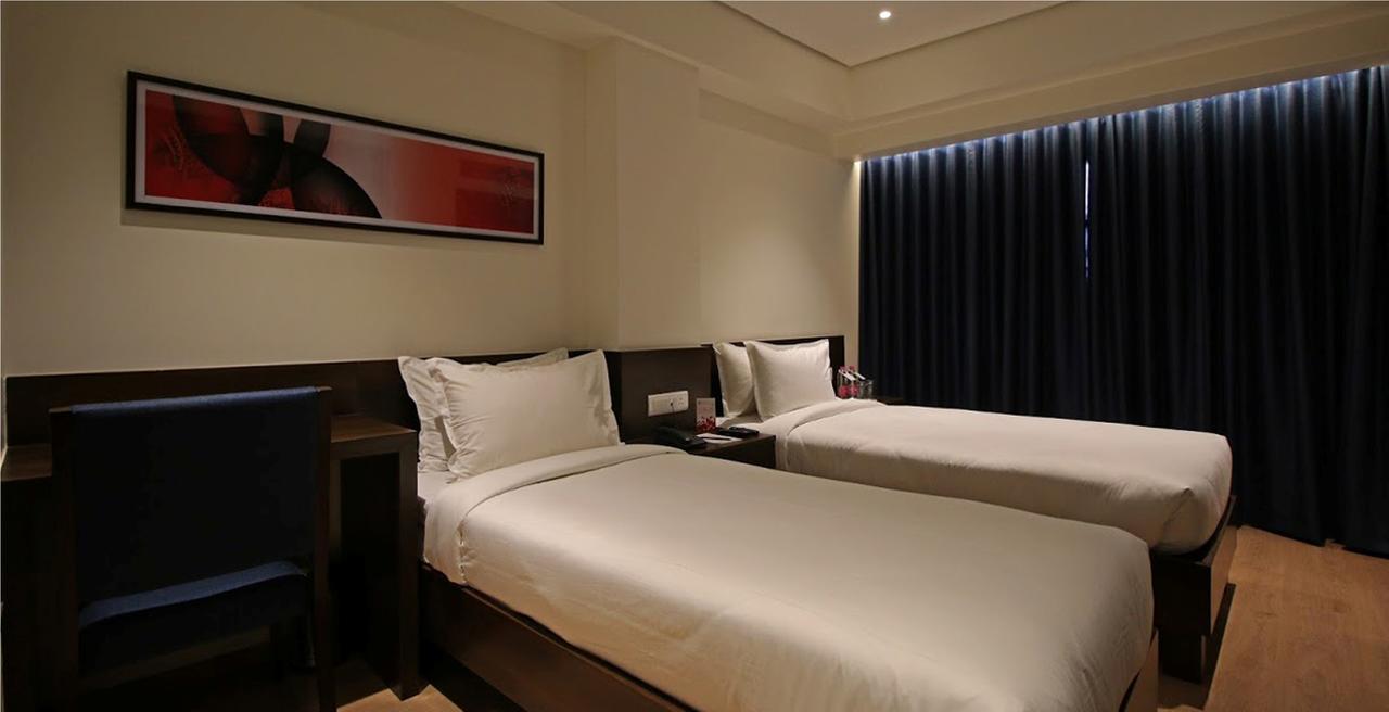 Hotel German Palace Near To Airport Gandhinagar Eksteriør billede