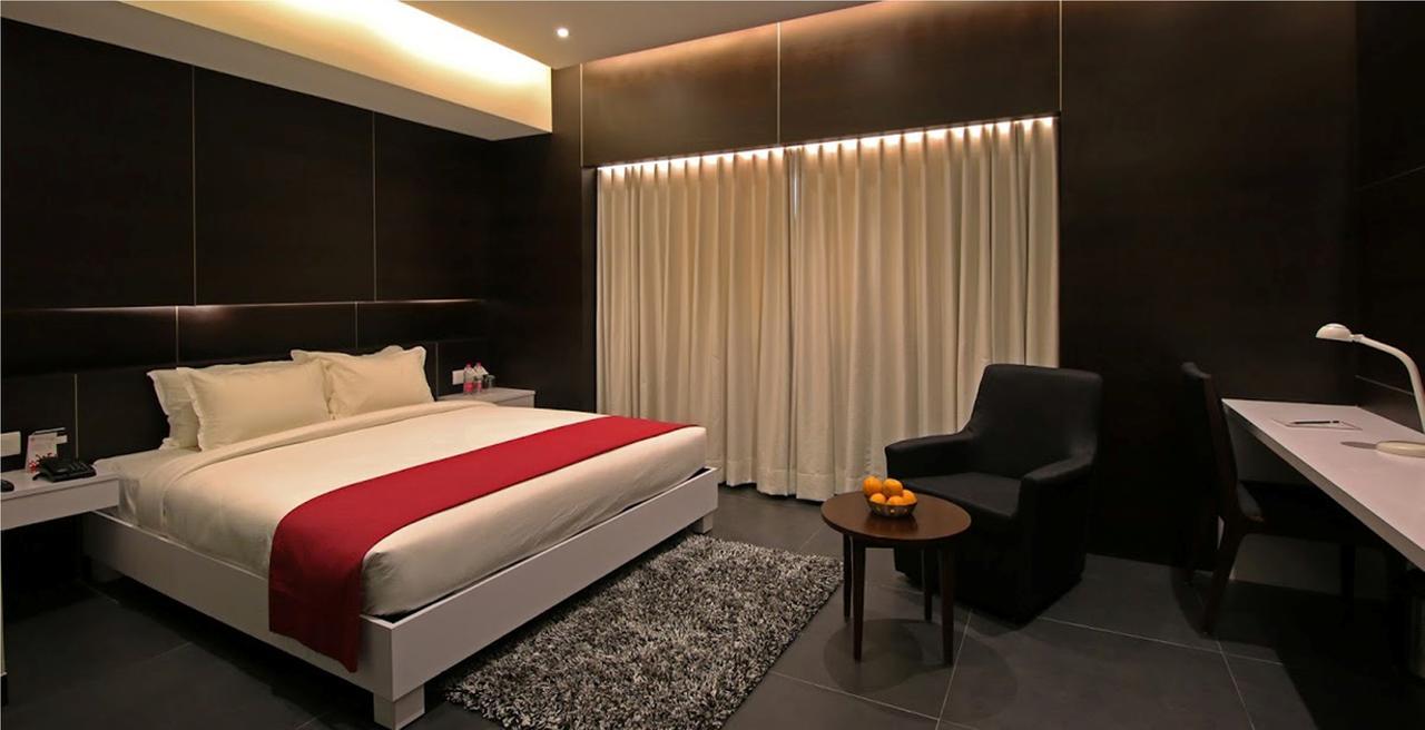 Hotel German Palace Near To Airport Gandhinagar Eksteriør billede