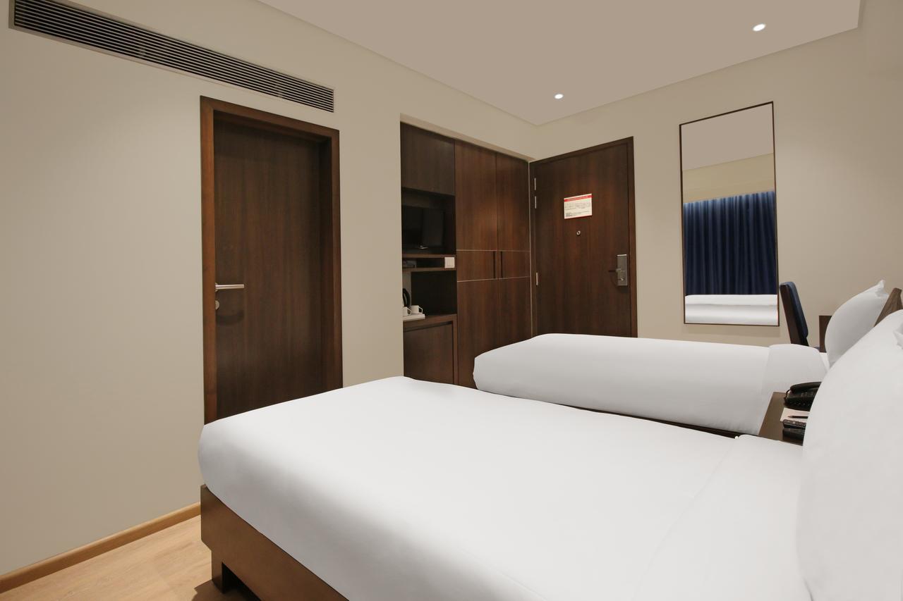 Hotel German Palace Near To Airport Gandhinagar Eksteriør billede
